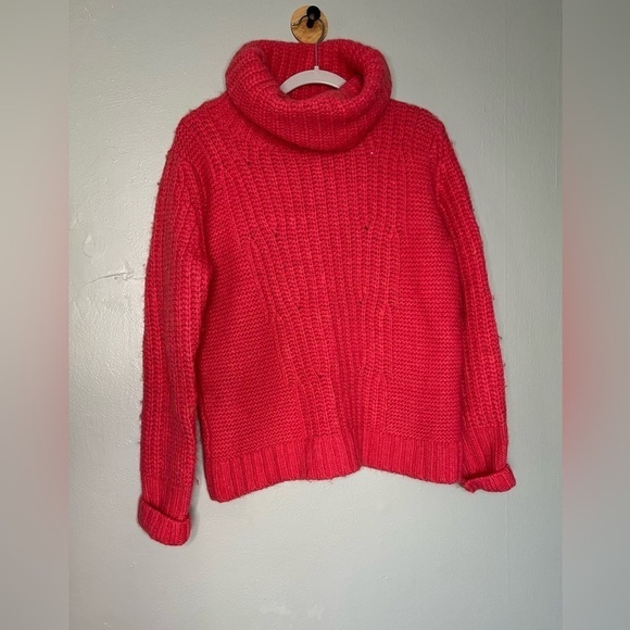 Banana Republic Italian yarn turtleneck - Picture 1 of 4